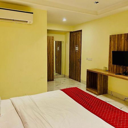 Goodluck House Near Terminal 3 Igi Airport 호텔 뉴델리 외부 사진