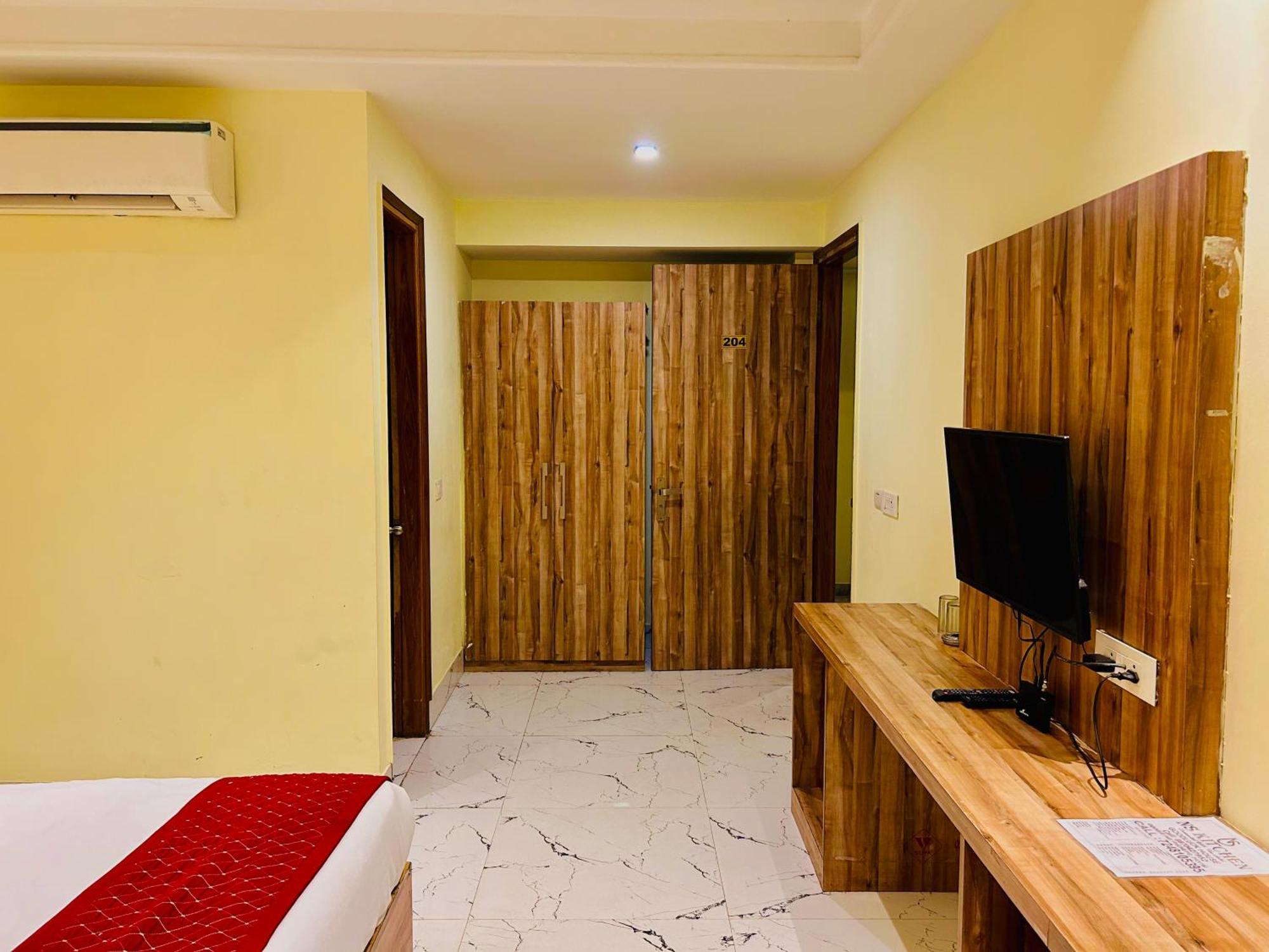 Goodluck House Near Terminal 3 Igi Airport 호텔 뉴델리 외부 사진