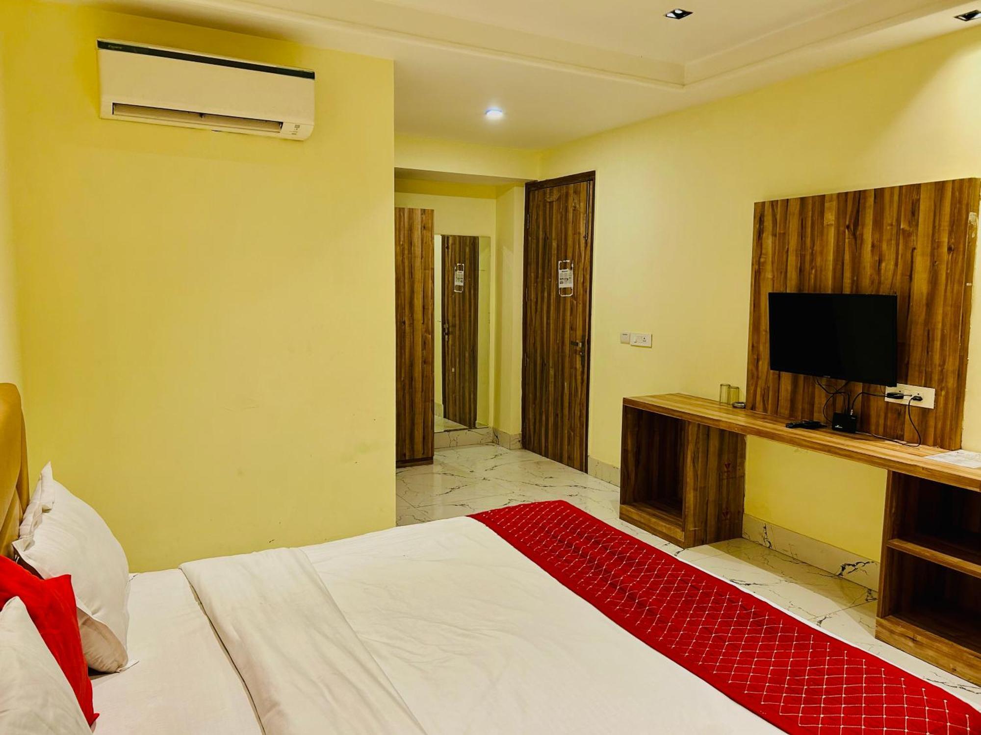 Goodluck House Near Terminal 3 Igi Airport 호텔 뉴델리 외부 사진
