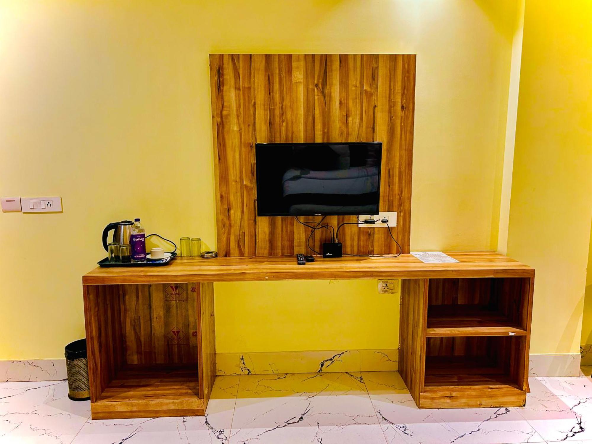 Goodluck House Near Terminal 3 Igi Airport 호텔 뉴델리 외부 사진