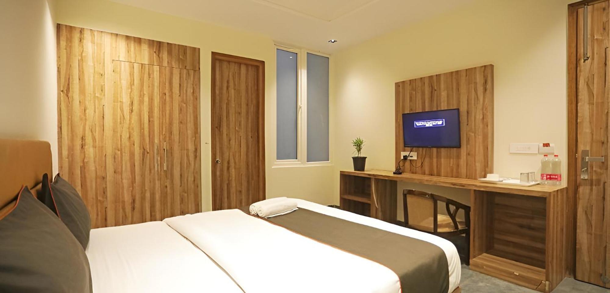 Goodluck House Near Terminal 3 Igi Airport 호텔 뉴델리 외부 사진
