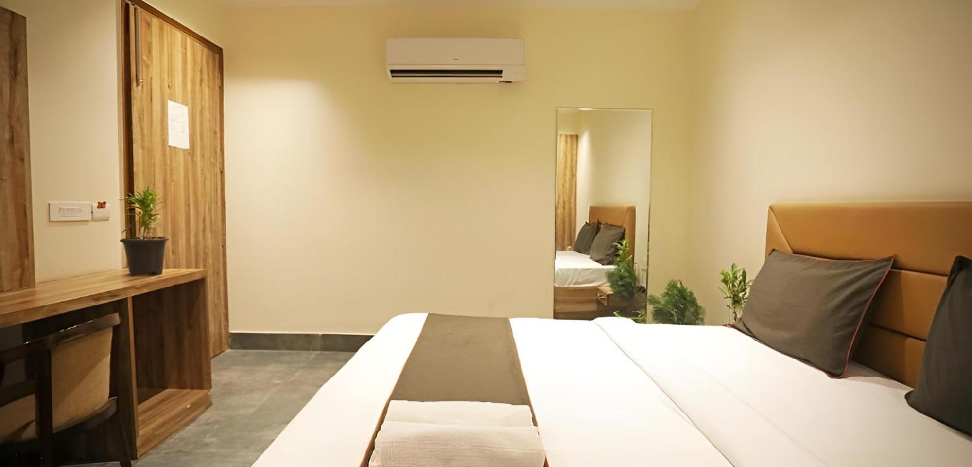 Goodluck House Near Terminal 3 Igi Airport 호텔 뉴델리 외부 사진